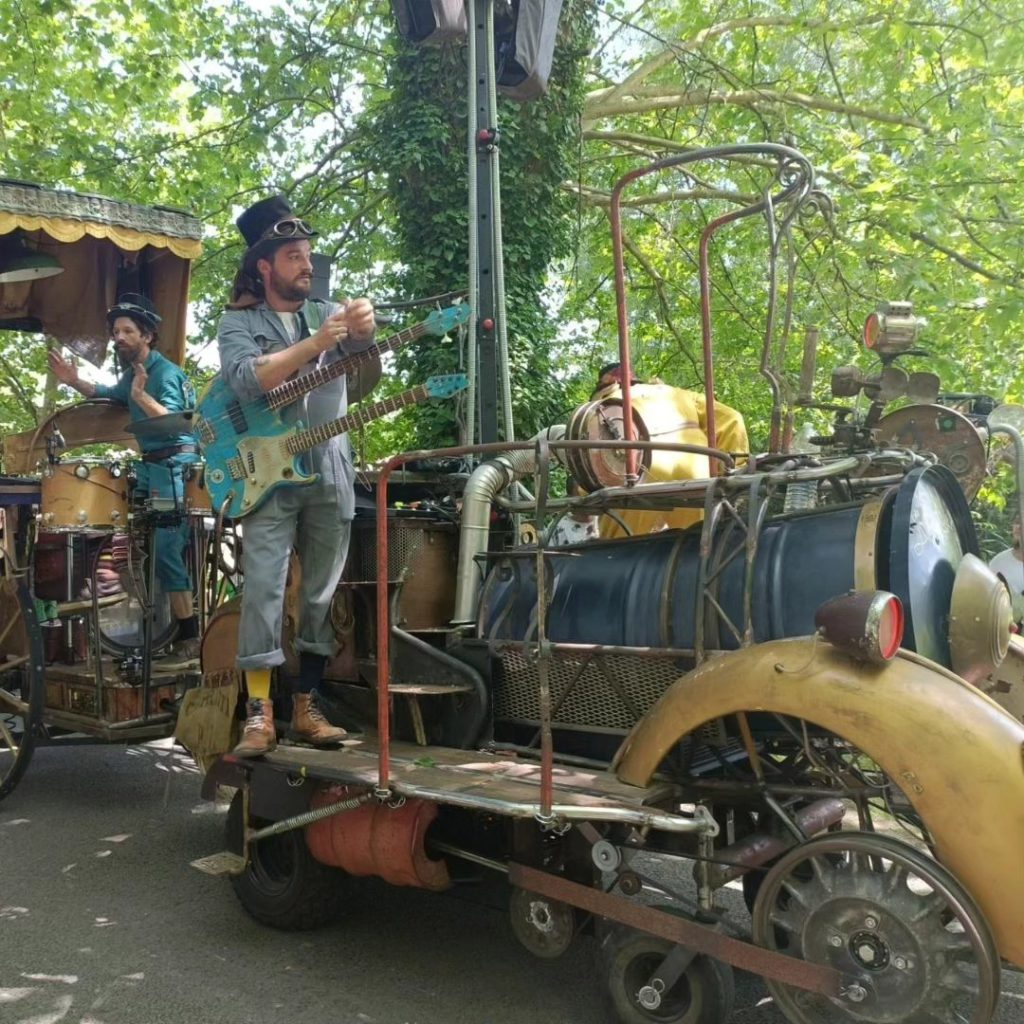 locomobile des trimadeurs